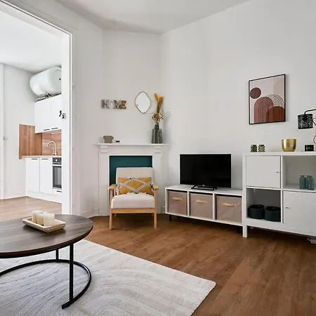 Elegant T2, Charmant, Apartment