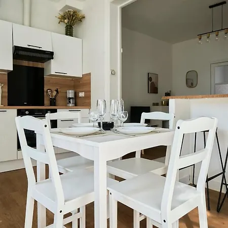 Elegant T2, Charmant, * Lambersart