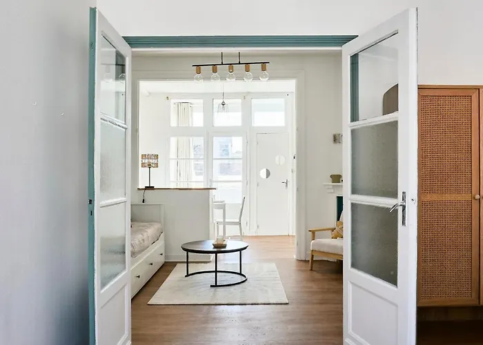 Appartement Elegant T2, Charmant,